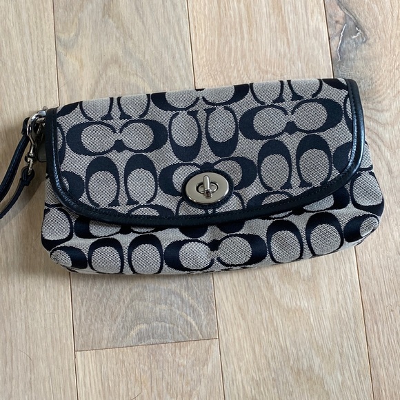 Coach Handbags - Coach Signature Black Gray Logo Wristlet Turnlock Monogram Wallet Leather Tag